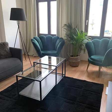 Ruhige Wohnung In Zentraler Lage - Quiet Flat In A Central Location Magdeburgo Exterior foto