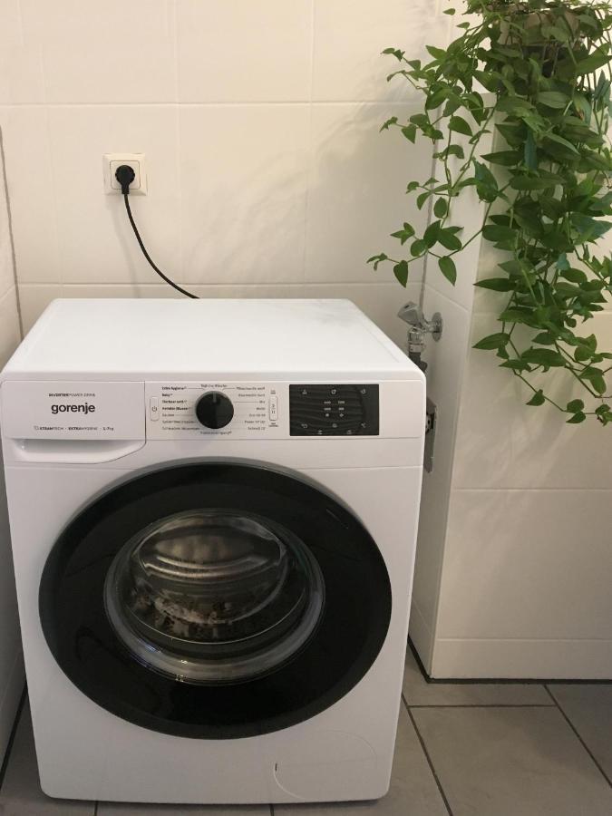 Ruhige In Zentraler Lage - Quiet Flat In A Location Apartment